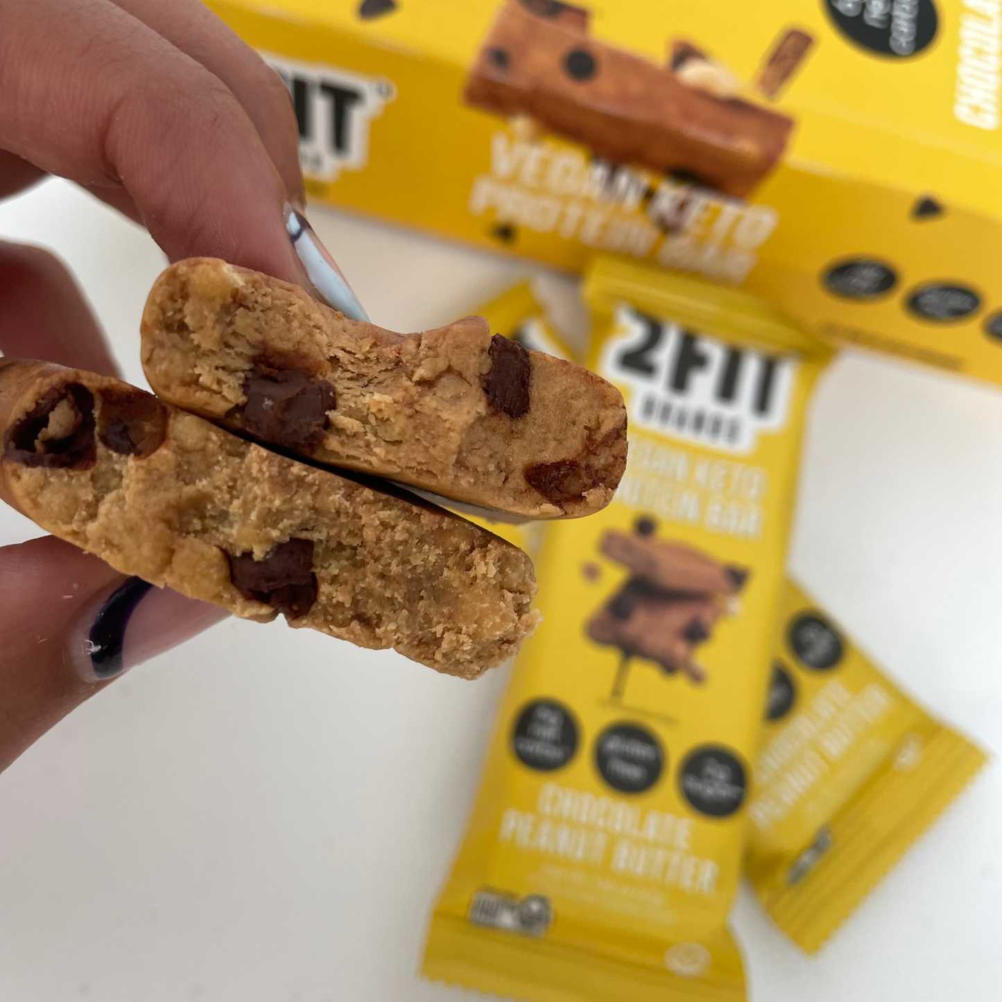 CHOCOLATE PEANUT BUTTER PROTEIN BAR